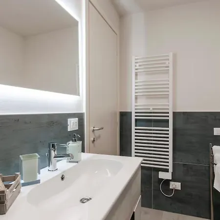 Essenza Moderna - Centro & Relax *