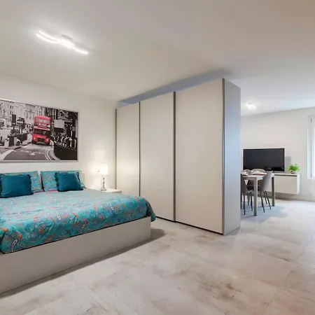Essenza Moderna - Centro & Relax *